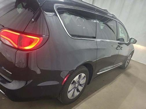 Black 2020 Chrysler Pacifica Hybrid Limited