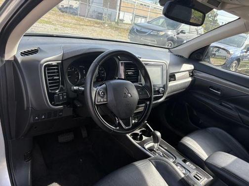 2020 Mitsubishi Outlander SEL