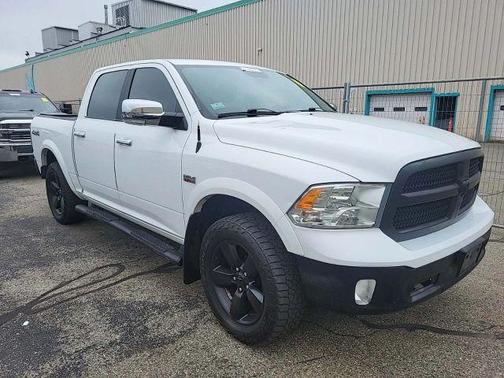 2018 RAM 1500 SLT