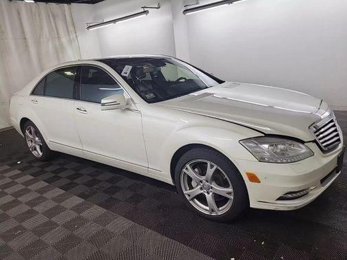 2013 Mercedes-Benz S-Class S 550 4MATIC