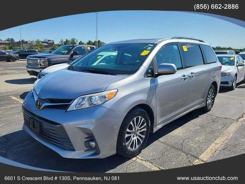 2018 Toyota Sienna XLE Premium