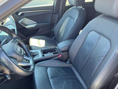 Glacier White Metallic 2021 Audi Q3 45 TFSI S line Premium Plus Sp
