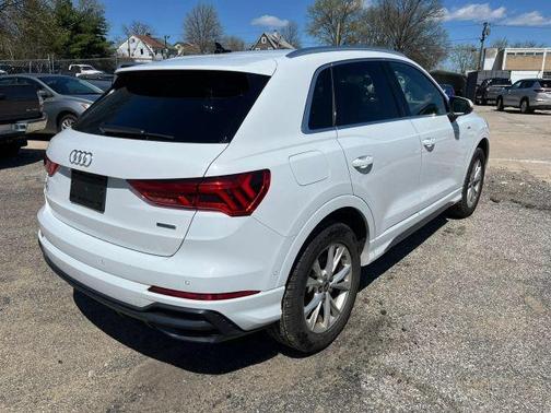 Glacier White Metallic 2021 Audi Q3 45 TFSI S line Premium Plus Sp
