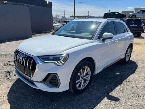 2021 Audi Q3 45 S line Premium