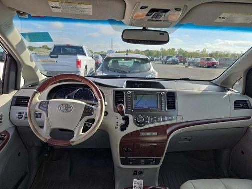 2013 Toyota Sienna Limited