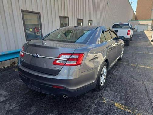 2013 Ford Taurus SEL
