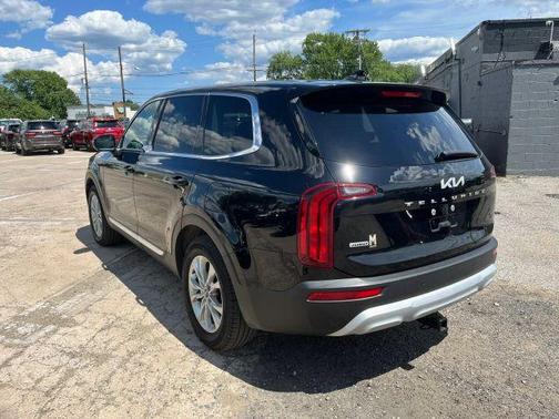 Black 2022 Kia Telluride LX Sport Utility 4D