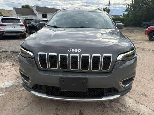 Gray 2019 Jeep Cherokee Limited Sport Utility 4D