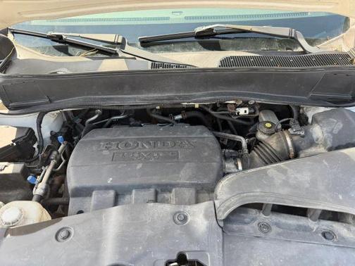 White 2013 Honda Pilot Touring