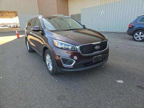 Burgundy 2016 Kia Sorento LX