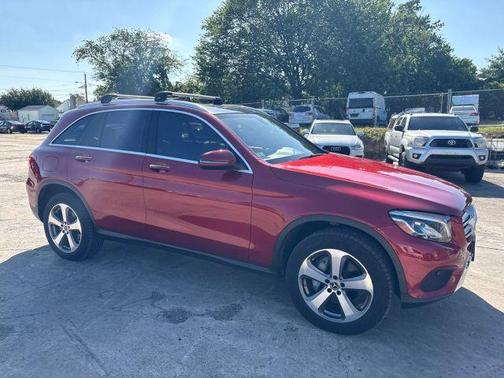2018 Mercedes-Benz GLC 300 Base 4MATIC