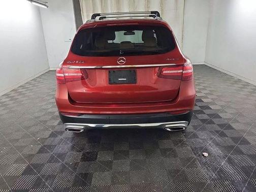 2018 Mercedes-Benz GLC 300 Base 4MATIC