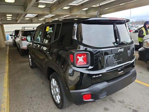 Black 2023 Jeep Renegade Latitude