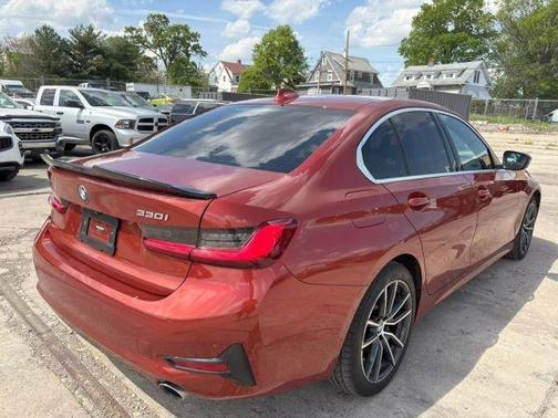 2020 BMW 330 i xDrive