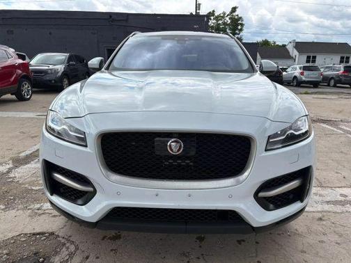 2017 Jaguar F-PACE 35t R-Sport