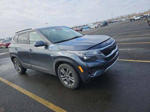 2022 Kia Seltos S