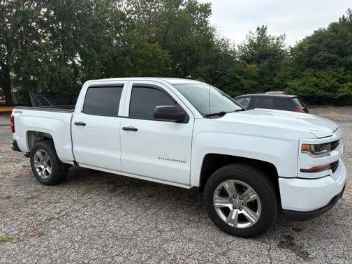 2018 Chevrolet Silverado 1500 Custom