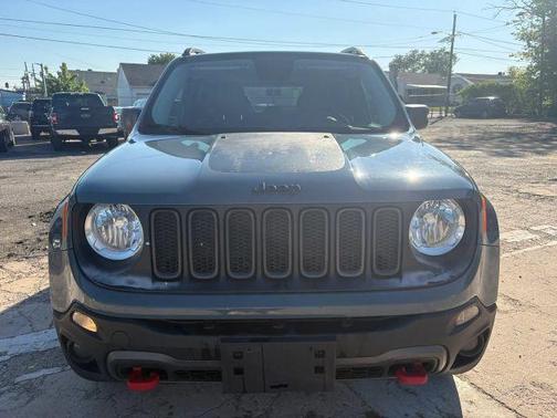 Gray 2016 Jeep Renegade Trailhawk