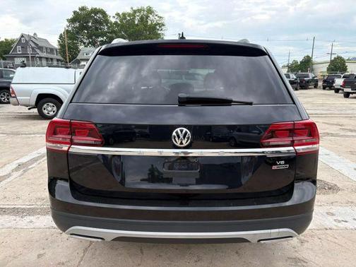 2018 Volkswagen Atlas 3.6L Launch Edition