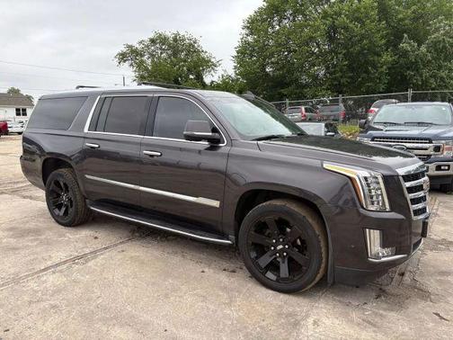 2017 Cadillac Escalade ESV Luxury