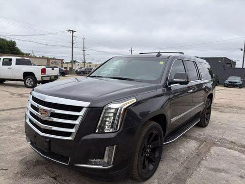 2017 Cadillac Escalade ESV Luxury