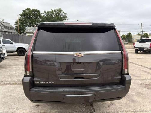 2017 Cadillac Escalade ESV Luxury