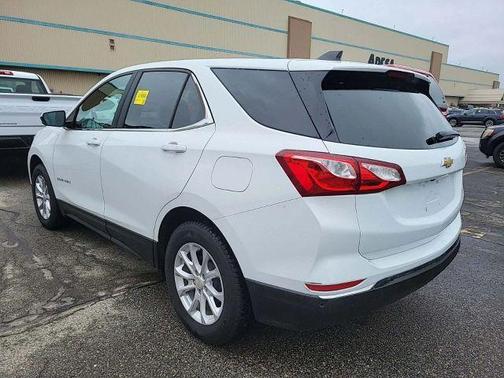 White 2021 Chevrolet Equinox 2LT