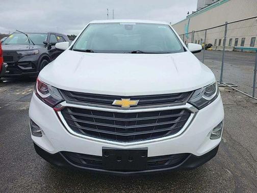 White 2021 Chevrolet Equinox 2LT