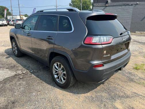 Gray 2019 Jeep Cherokee Latitude Plus Sport Utility 4D