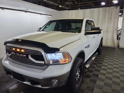 2017 RAM 1500 SLT