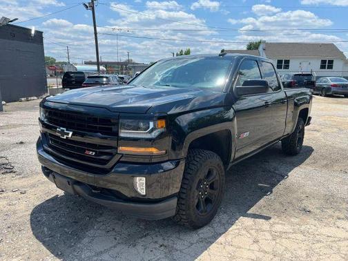 Black 2017 Chevrolet Silverado 1500 Z71 LT Pickup 4D 6 1/2 ft