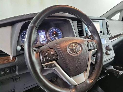2015 Toyota Sienna Limited Premium