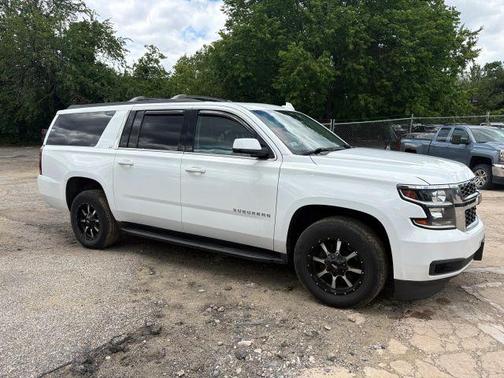 White 2018 Chevrolet Suburban LT Sport Utility 4D