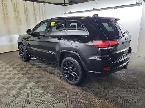 2017 Jeep Grand Cherokee Altitude