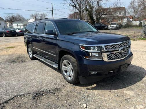 Blue 2018 Chevrolet Suburban LT