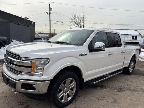 White 2018 Ford F-150 Lariat Truck