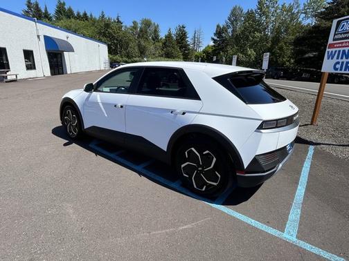 White 2024 Hyundai IONIQ 5 SEL