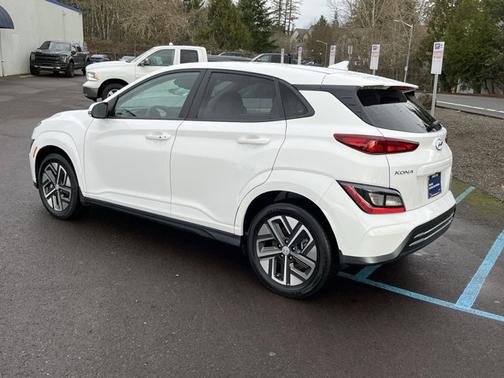 2023 Hyundai KONA EV SE