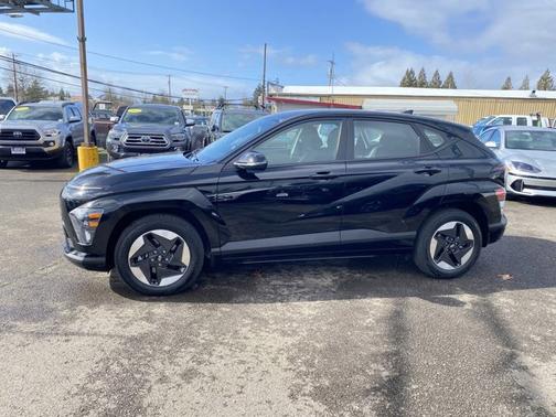 2024 Hyundai KONA EV SE