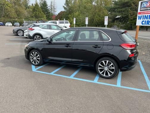 2020 Hyundai Elantra GT Auto