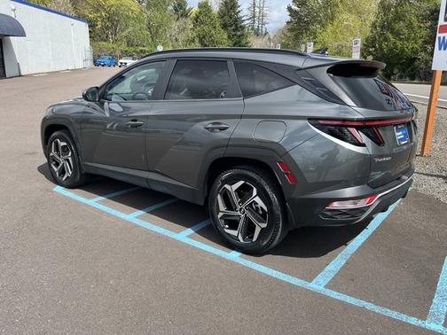 Gray 2022 Hyundai TUCSON SEL