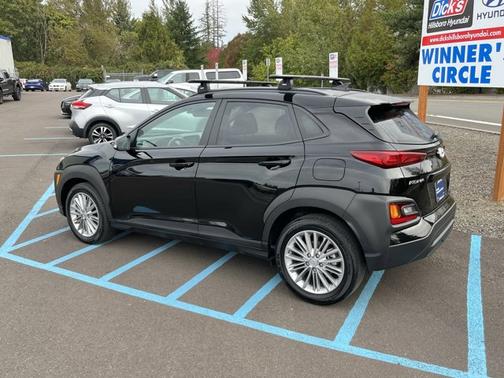 2021 Hyundai KONA SEL Plus