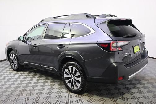 Magnetite Gray Metallic 2025 Subaru Outback Limited