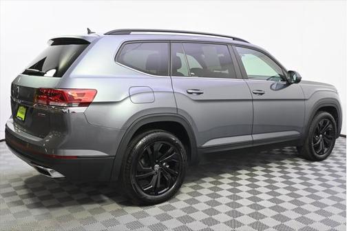 2022 Volkswagen Atlas 2.0T SE w/Technology 4MOTION