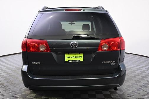 2008 Toyota Sienna XLE