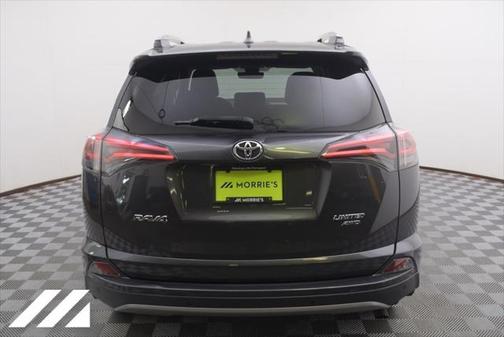 Photo 5 of 38 of 2017 Toyota RAV4 Limited