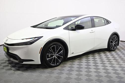 2024 Toyota Prius XLE