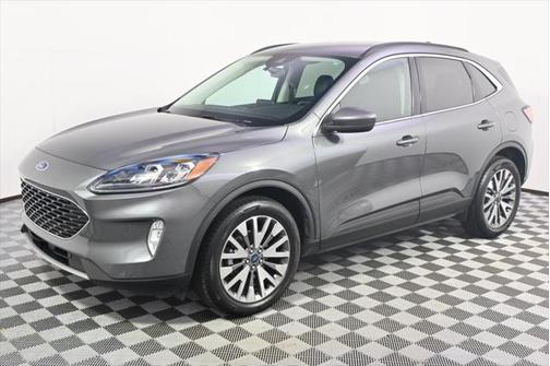 2022 Ford Escape Titanium