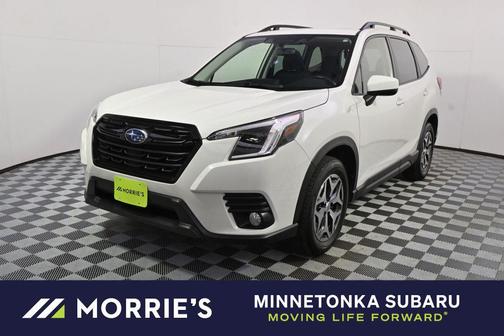 Crystal White Pearl 2022 Subaru Forester Premium