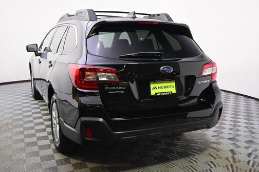 Crystal Black Silica 2019 Subaru Outback 2.5i Premium